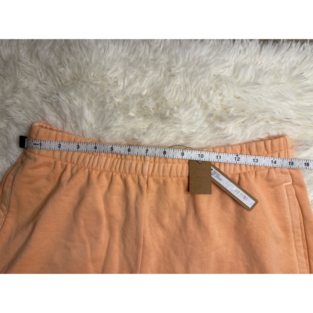 Skims | French Terry Classic Short | Cantaloupe | Small - Picture 2 of 3
